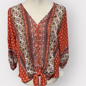 V neck blouse with tie front. Tab sleeves. Sz S